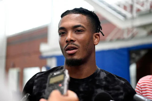 美国一橄榄球球星失踪7个月：姐姐发帖求助，其最后一通电话系打给女友|比尔|扎恩|纽约巨人队|纽约巨人|国家橄榄球联盟_新浪体育_新浪新闻