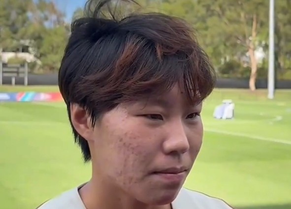 开云入口-邵子钦：亚洲杯上主要目标是团队赢球，个人也要向强队学习