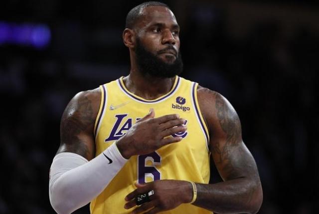 开云登录-湖人4战3胜重上分区第六 詹姆斯直言一切都靠防守